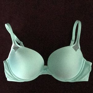 Victoria’s Secret teal push-up padded bra